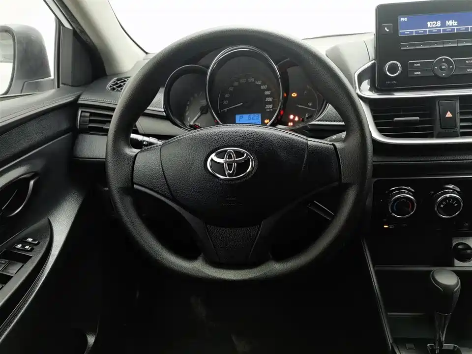 Toyota YARiS L Zhixuan