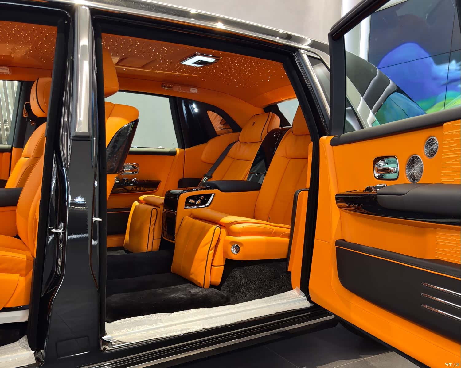 Rolls-Royce Phantom, 1900 все фото