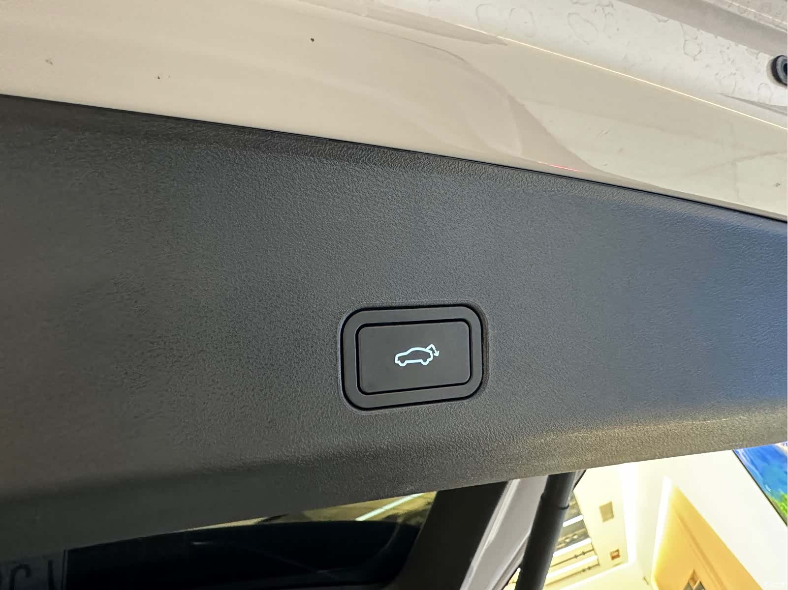 Geely Xingyue L, 2025 12