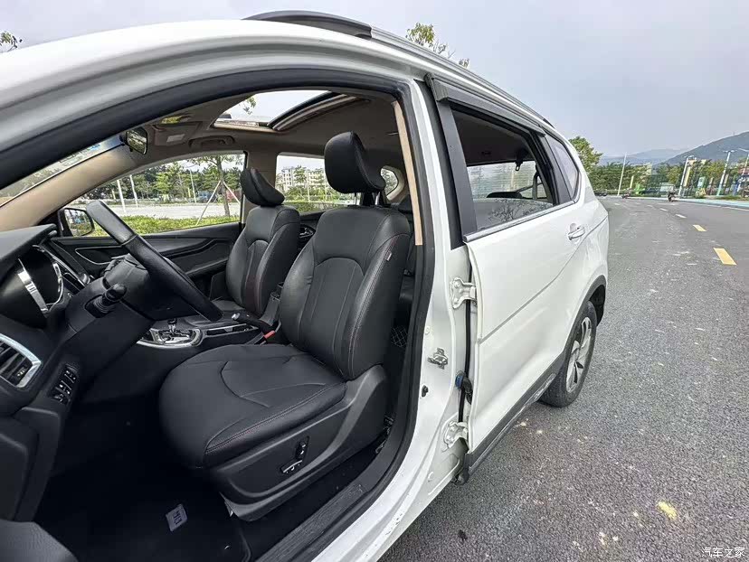 Wuling 560, 2017 8