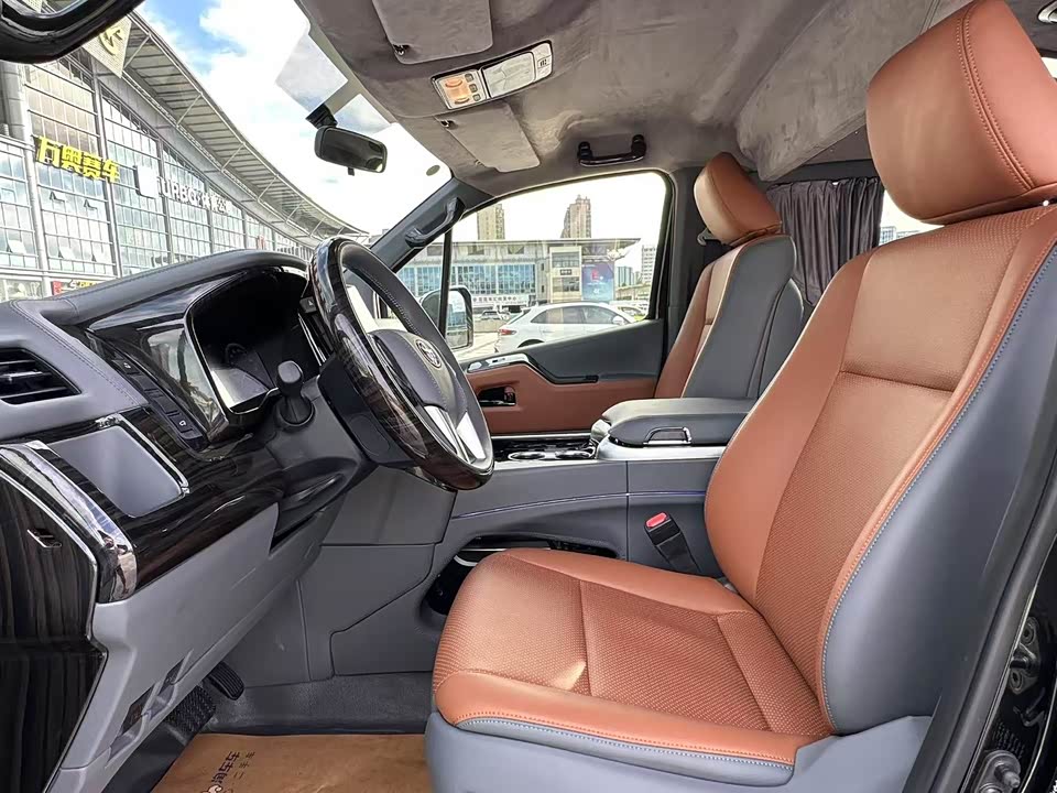 Toyota HIACE Toyota HIACE