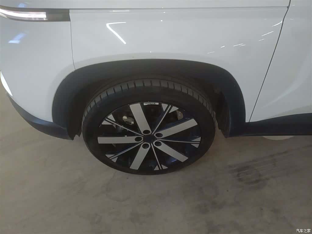 Geely Icon, 2023 23