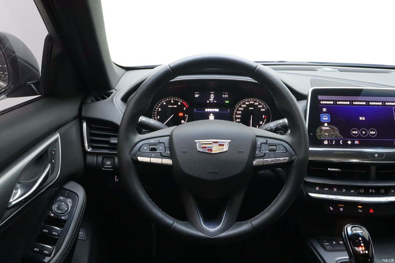 Cadillac CT5, 2023 13