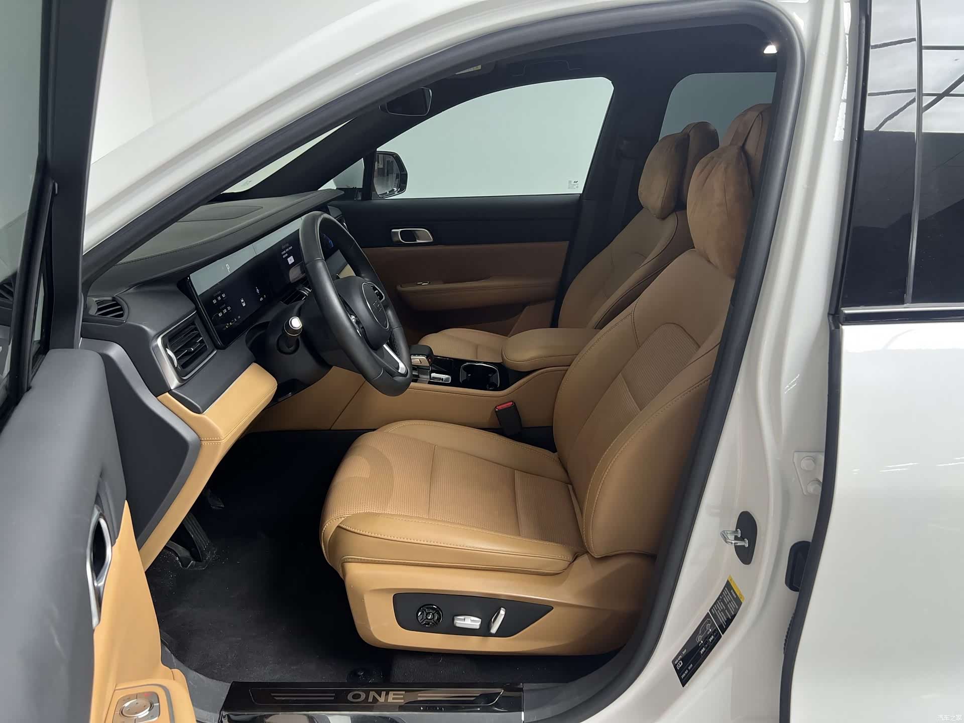 Li Auto ONE, 2022 все фото