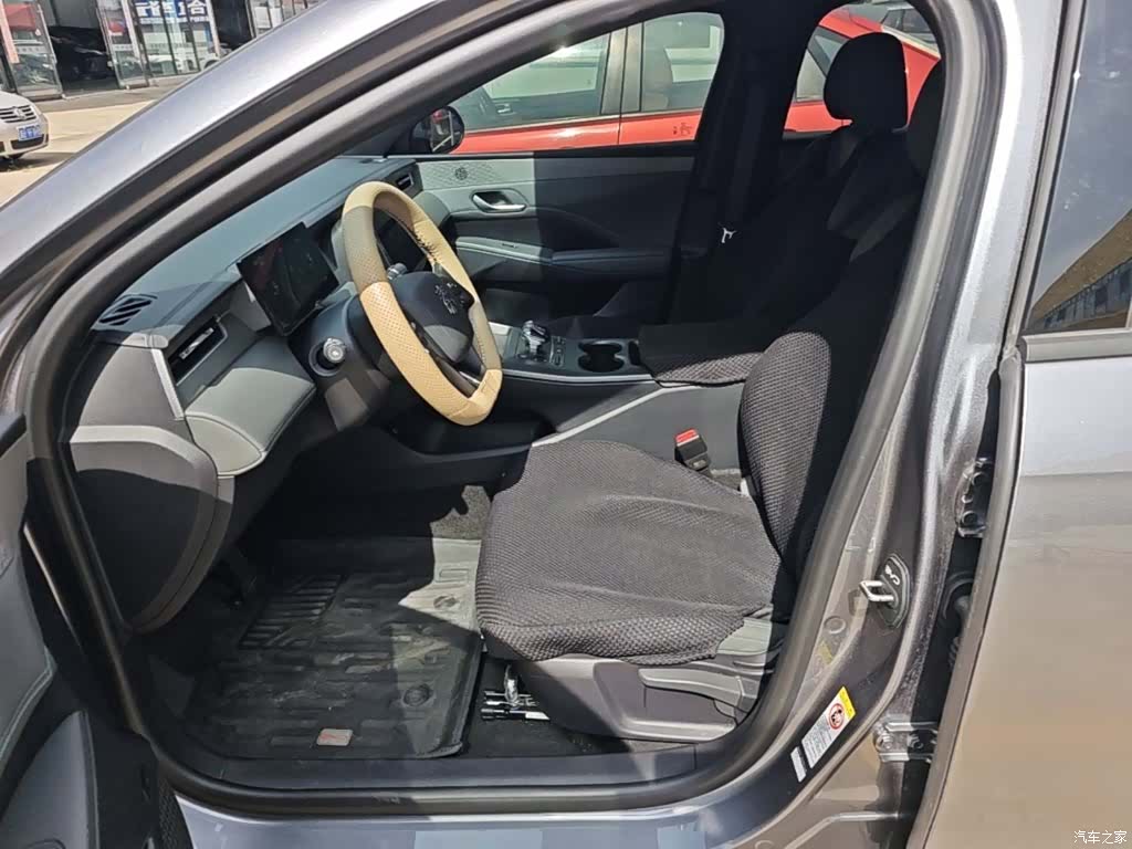 BYD Qin, 2025 15