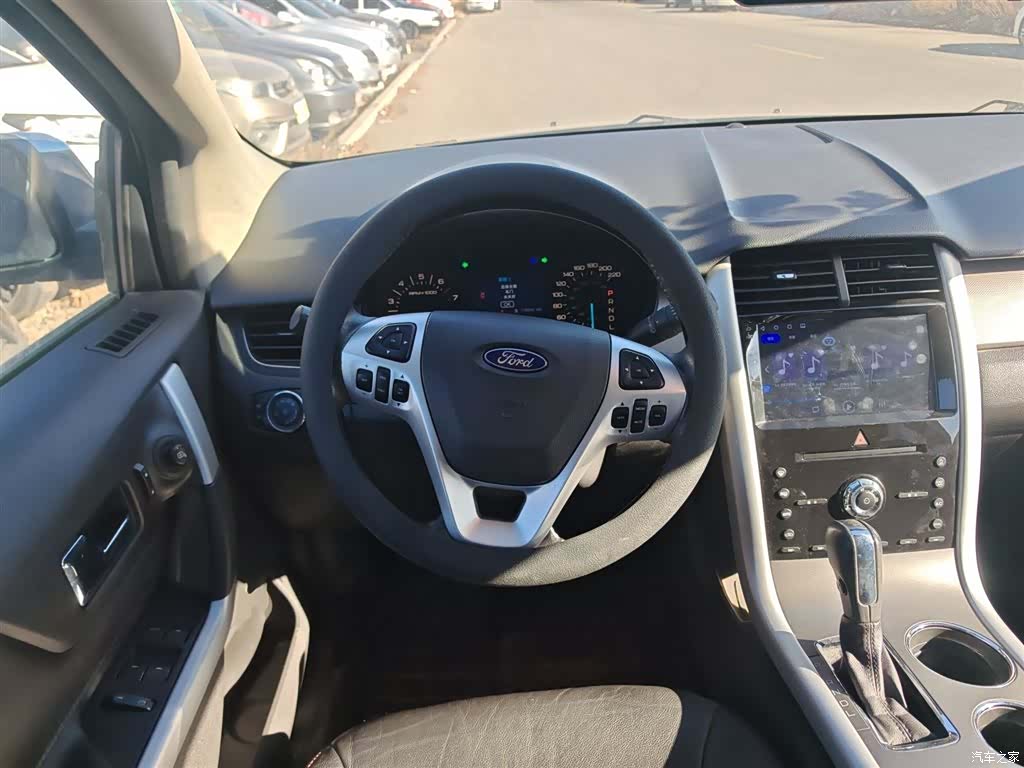 Ford Edge, 2015 11