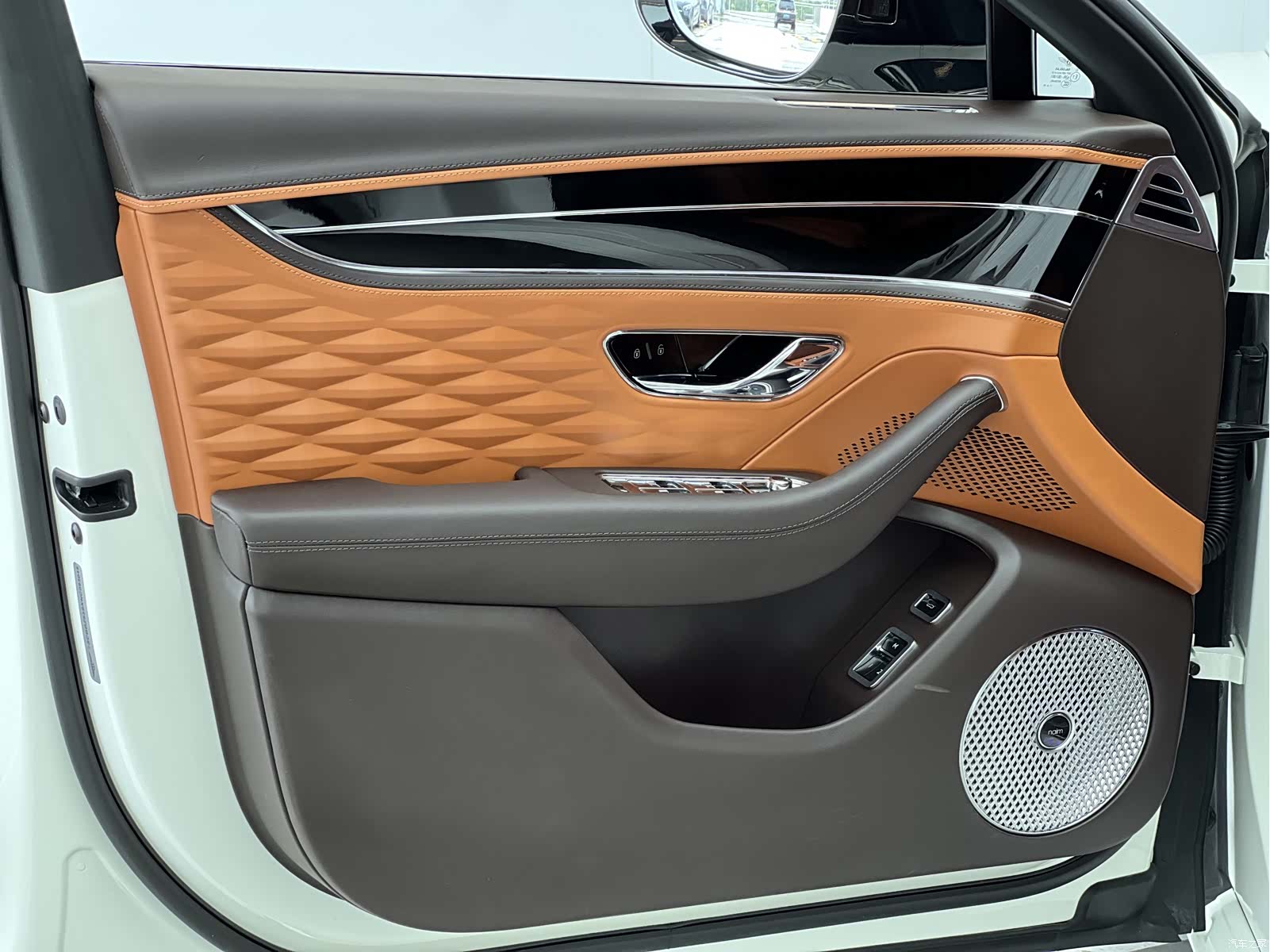 Bentley Flying Spur, 2022 18