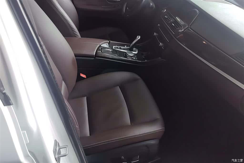 BMW 5 Series, 2016 8