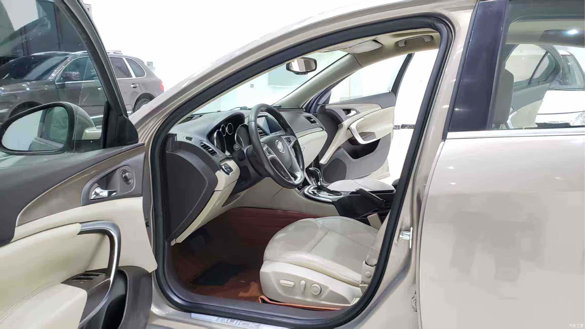 Buick Regal, 2011 4