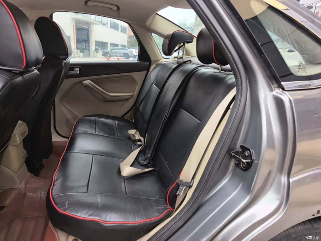 Ford Focus, 2014 17