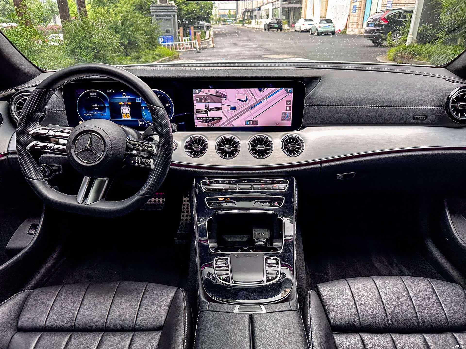Mercedes-Benz E-Class, 2022 8