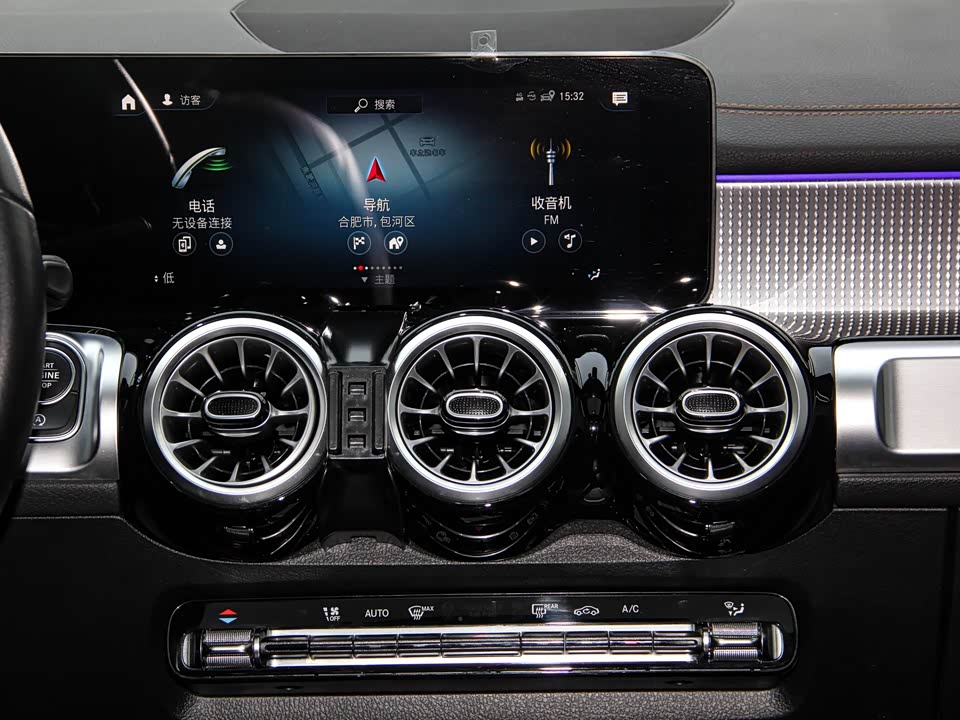 Mercedes-Benz GLB Mercedes-Benz GLB