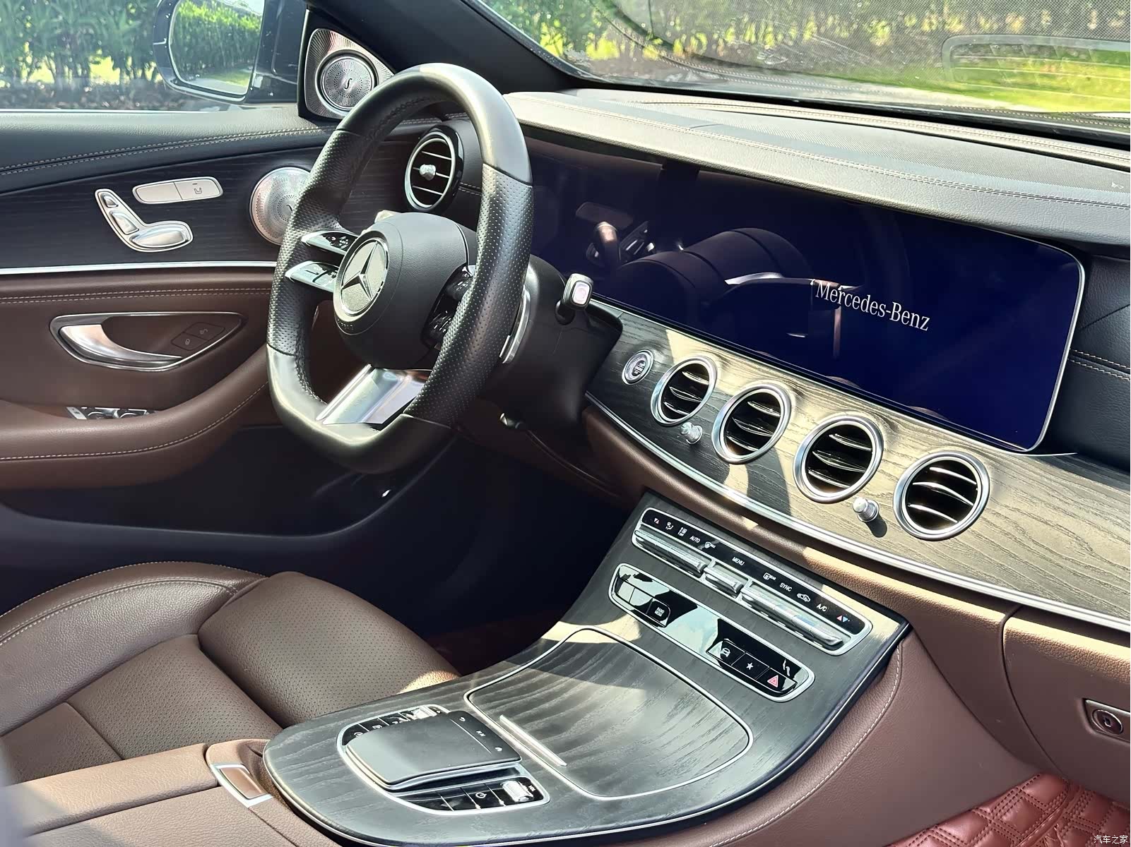 Mercedes-Benz E-Class, 2022 15