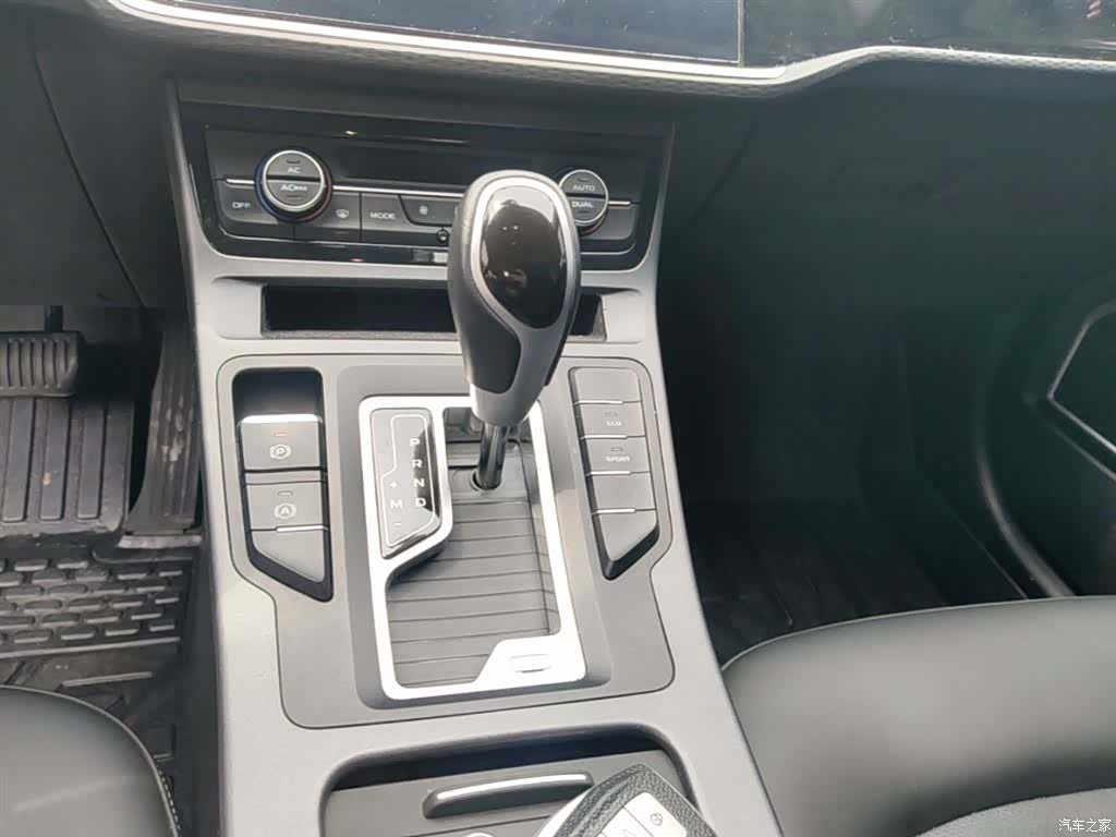 Geely Emgrand, 2021 10