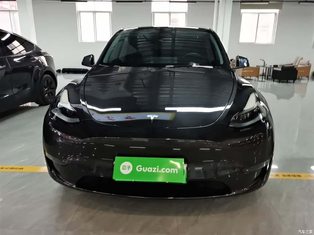 Tesla Model Y, 2024 3