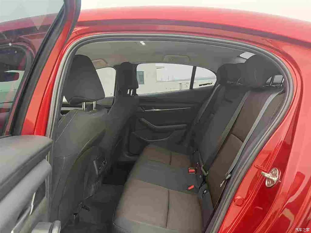 Mazda Mazda3, 2022 6