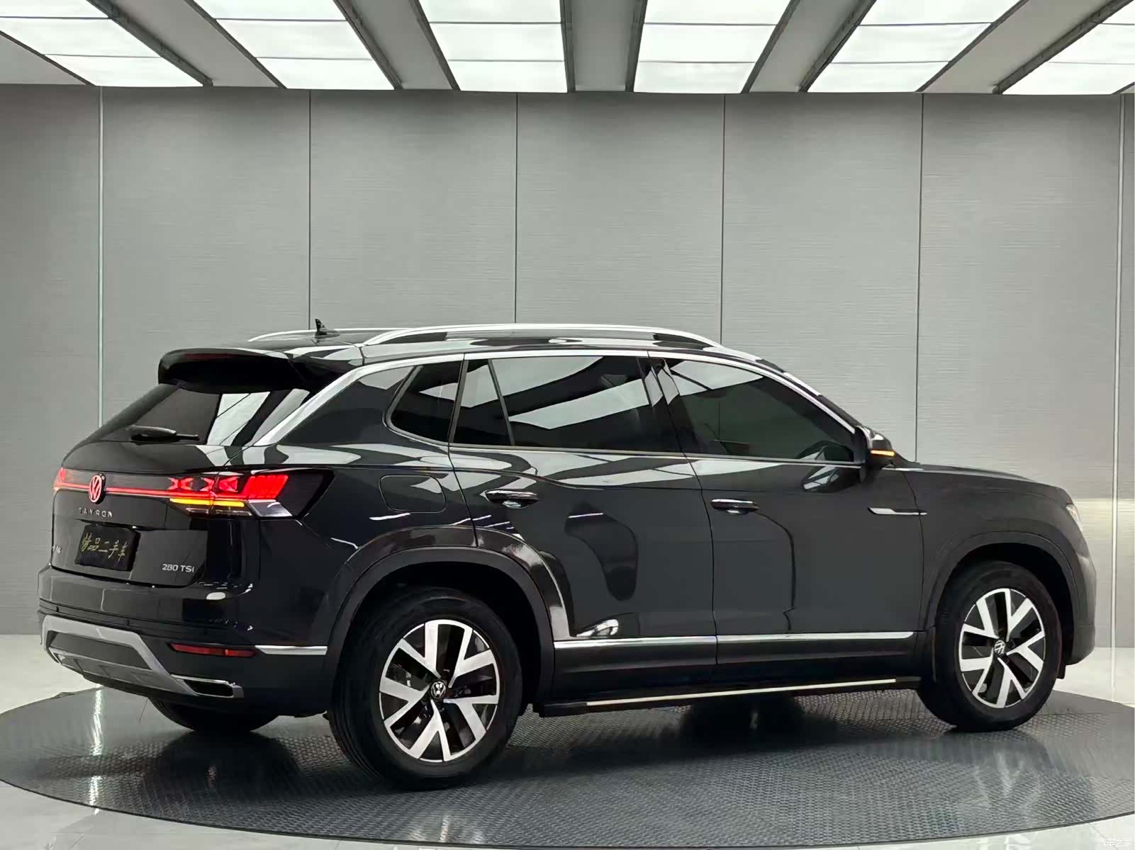 Volkswagen Tayron, 2023 все фото