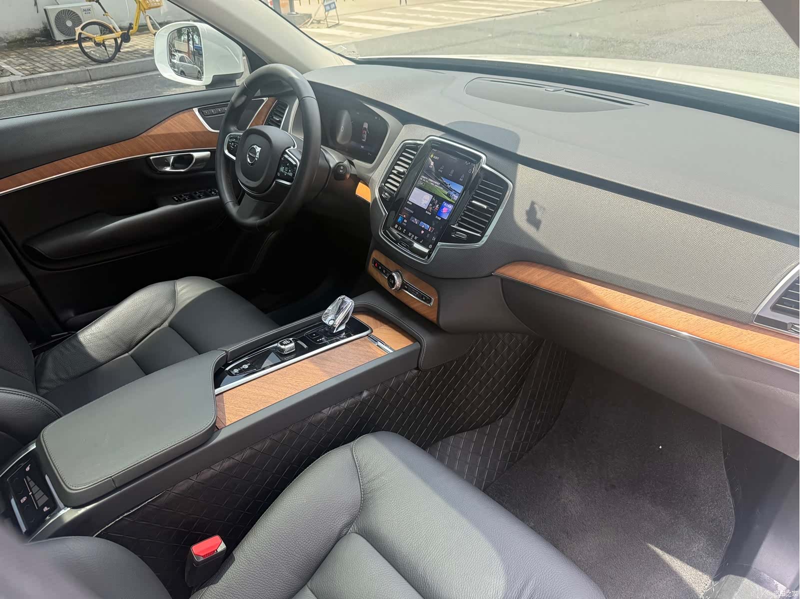 Volvo XC90, 2024 11