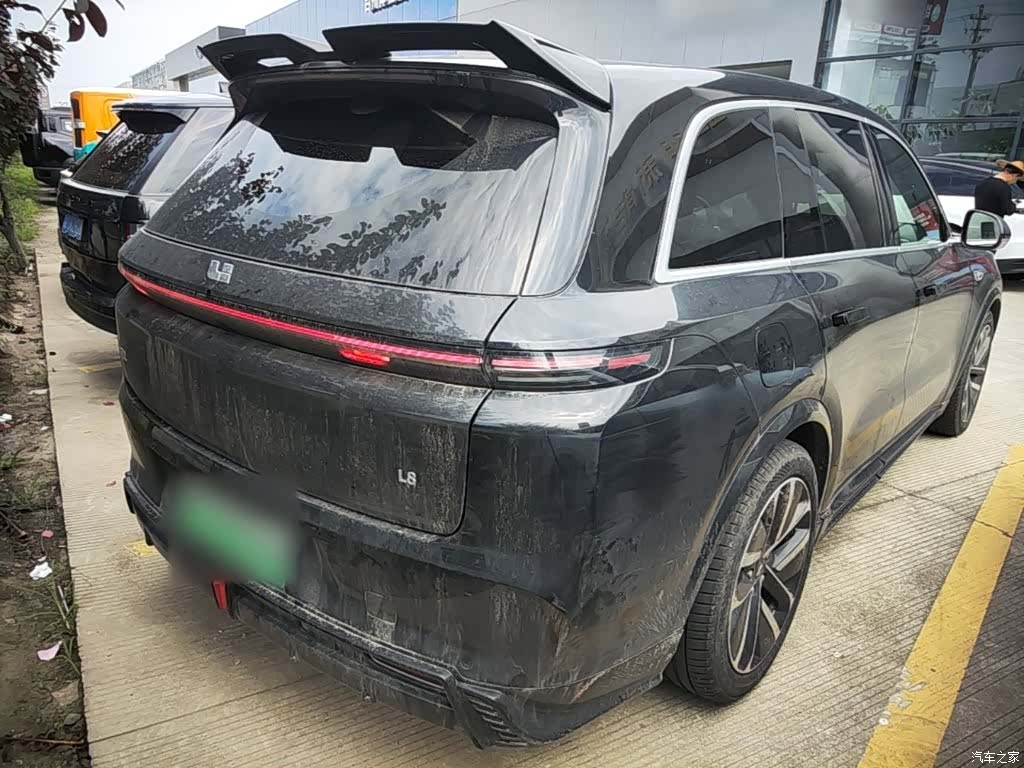 Li Auto L8, 2024 7