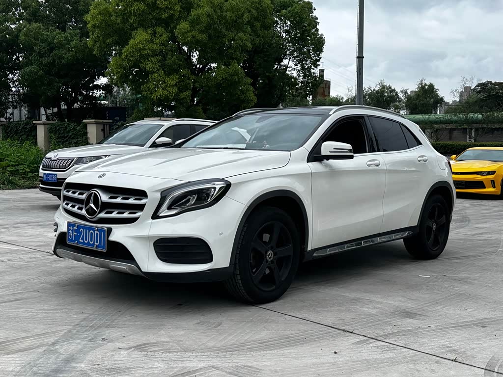 Mercedes-Benz GLA