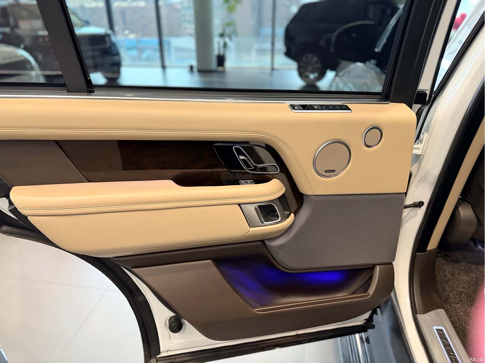 Land Rover Range Rover, 2020 12