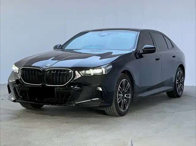 BMW 5 Series 2025 — купить из Китая под заказ