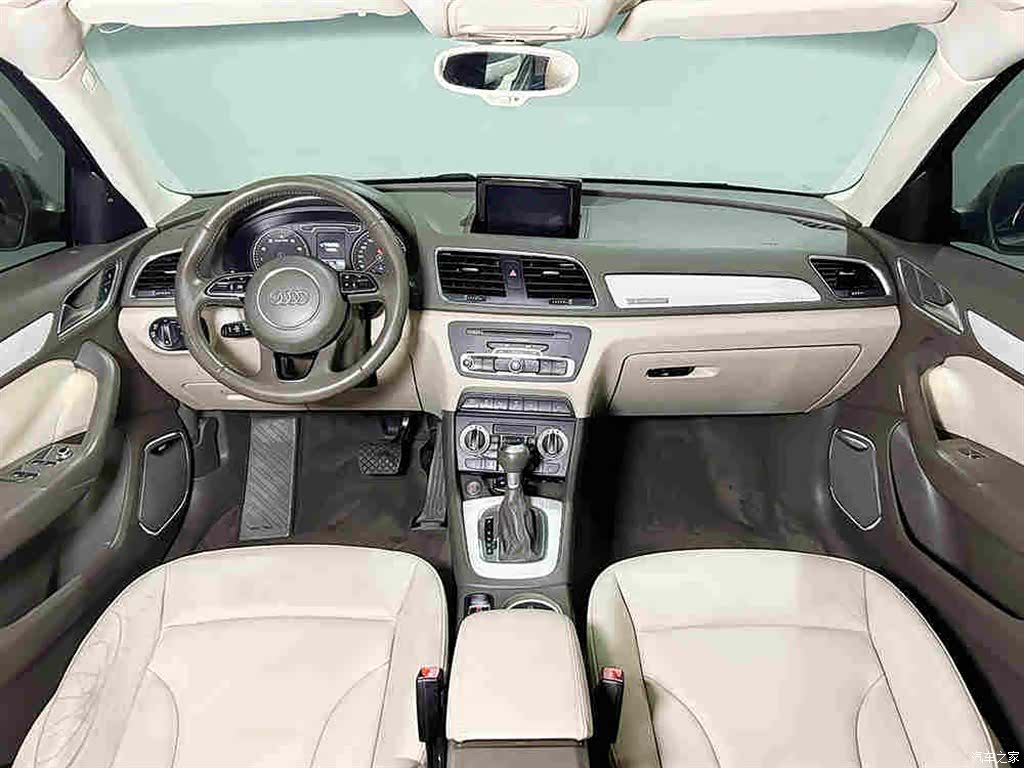 Audi Q3, 2013 9
