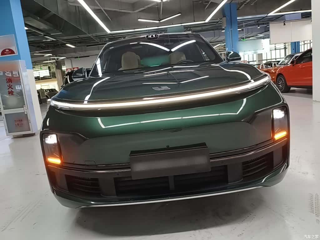 Li Auto L8, 2025 3