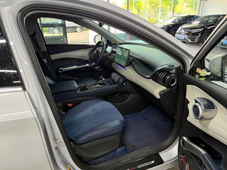 BYD Yuan PLUS BYD Yuan PLUS