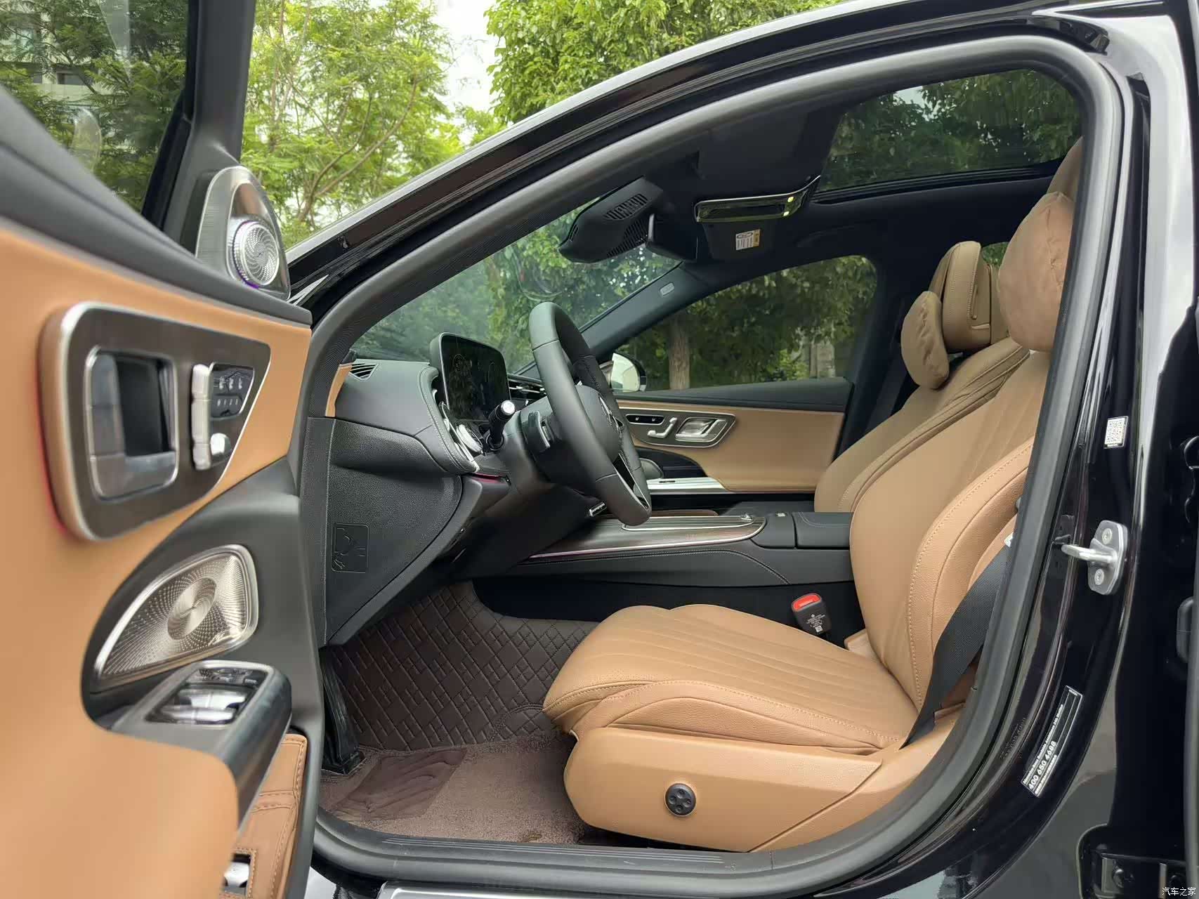 Mercedes-Benz E-Class, 2025 8