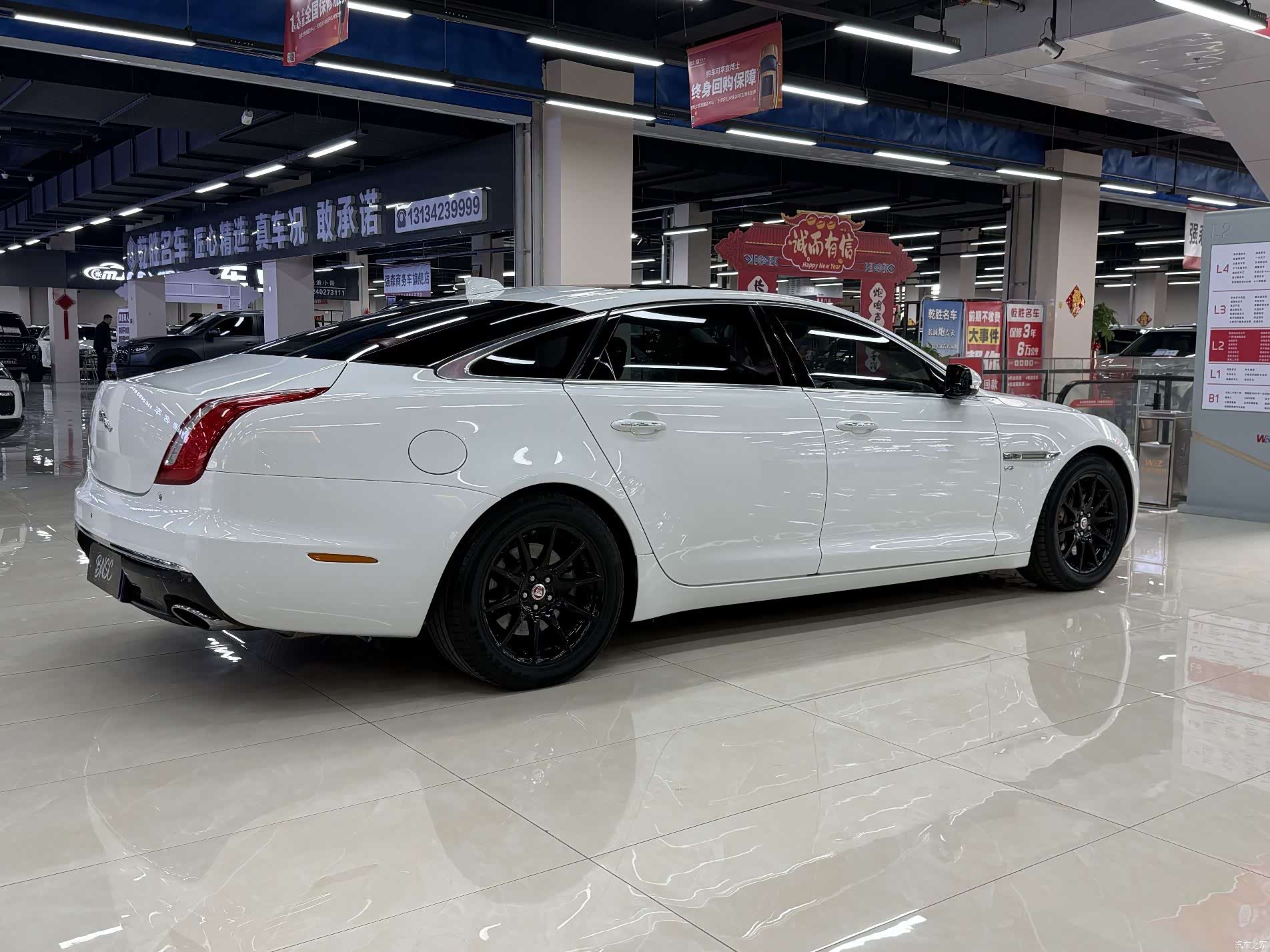 Jaguar XJ, 2018 9