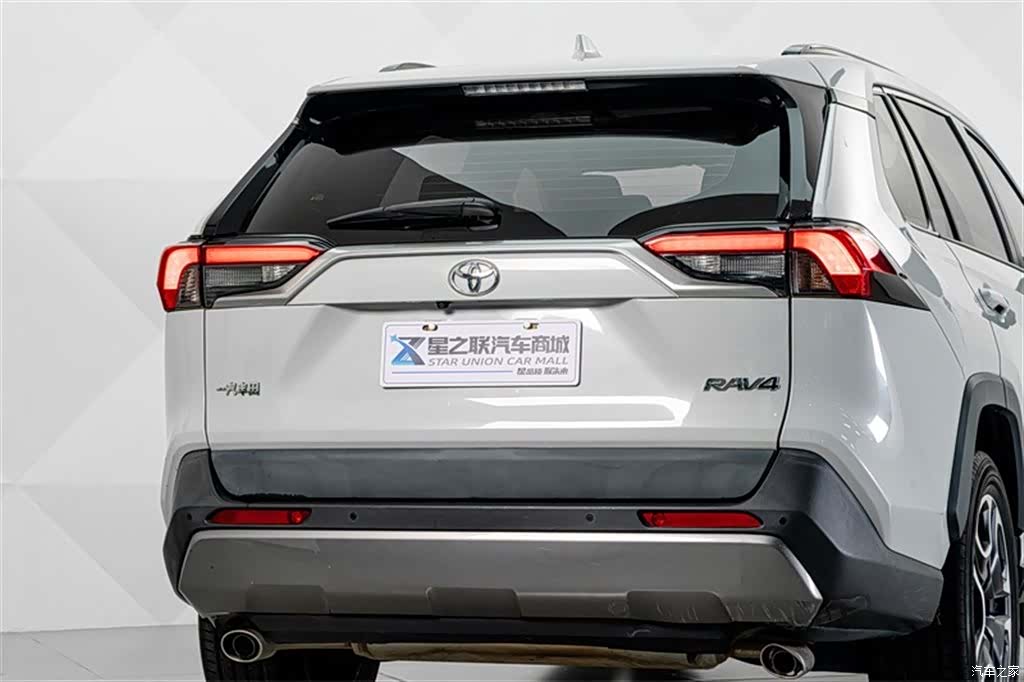 Toyota RAV4, 2020 7