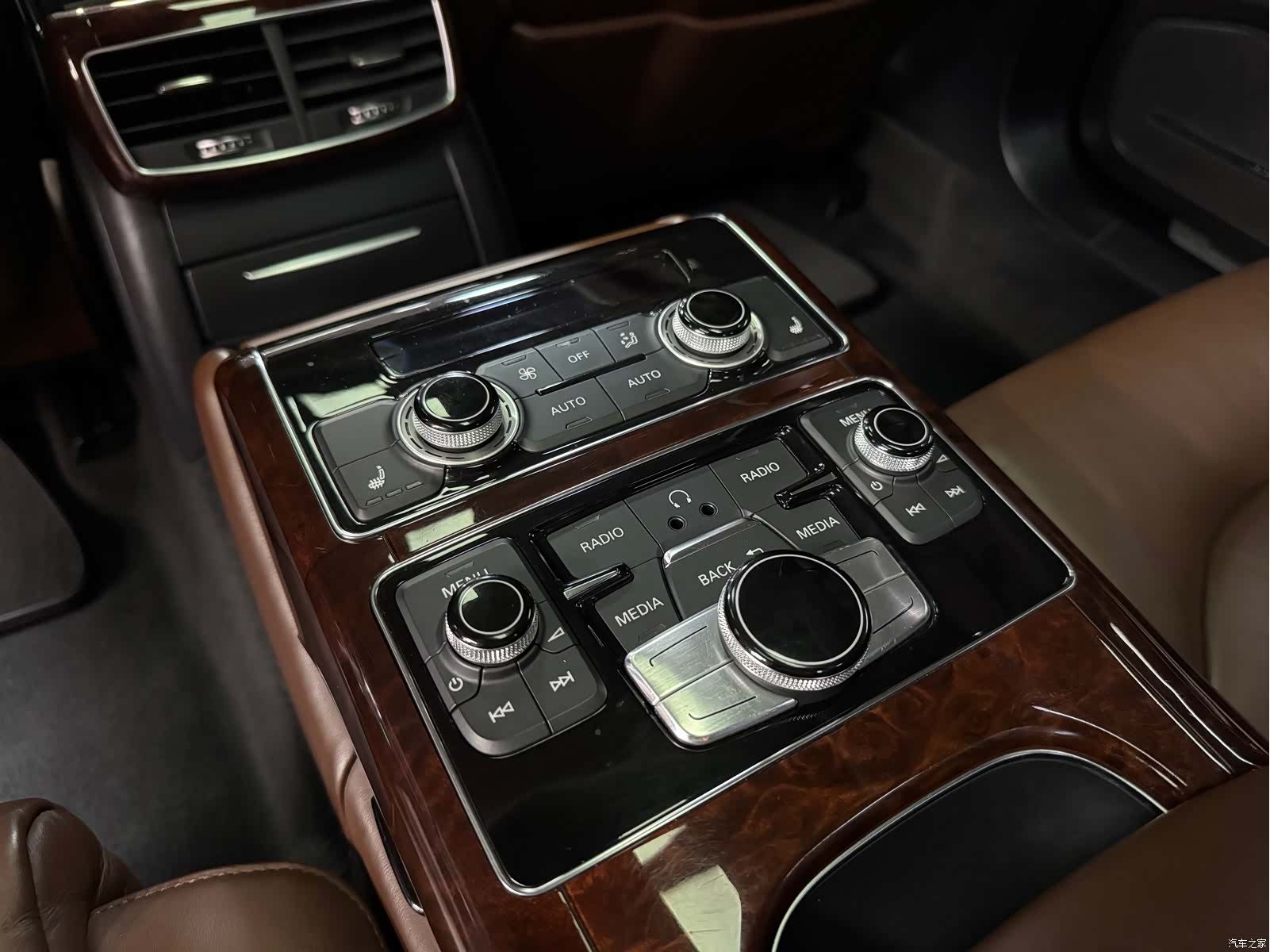 Audi A8L, 2013 24