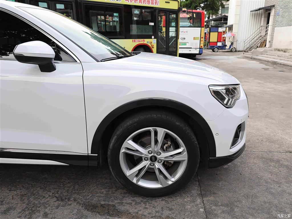 Audi Q3, 2022 24