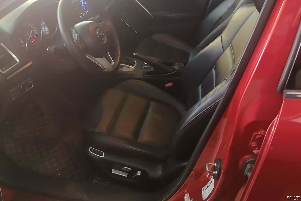 Mazda Atenza, 2015 9
