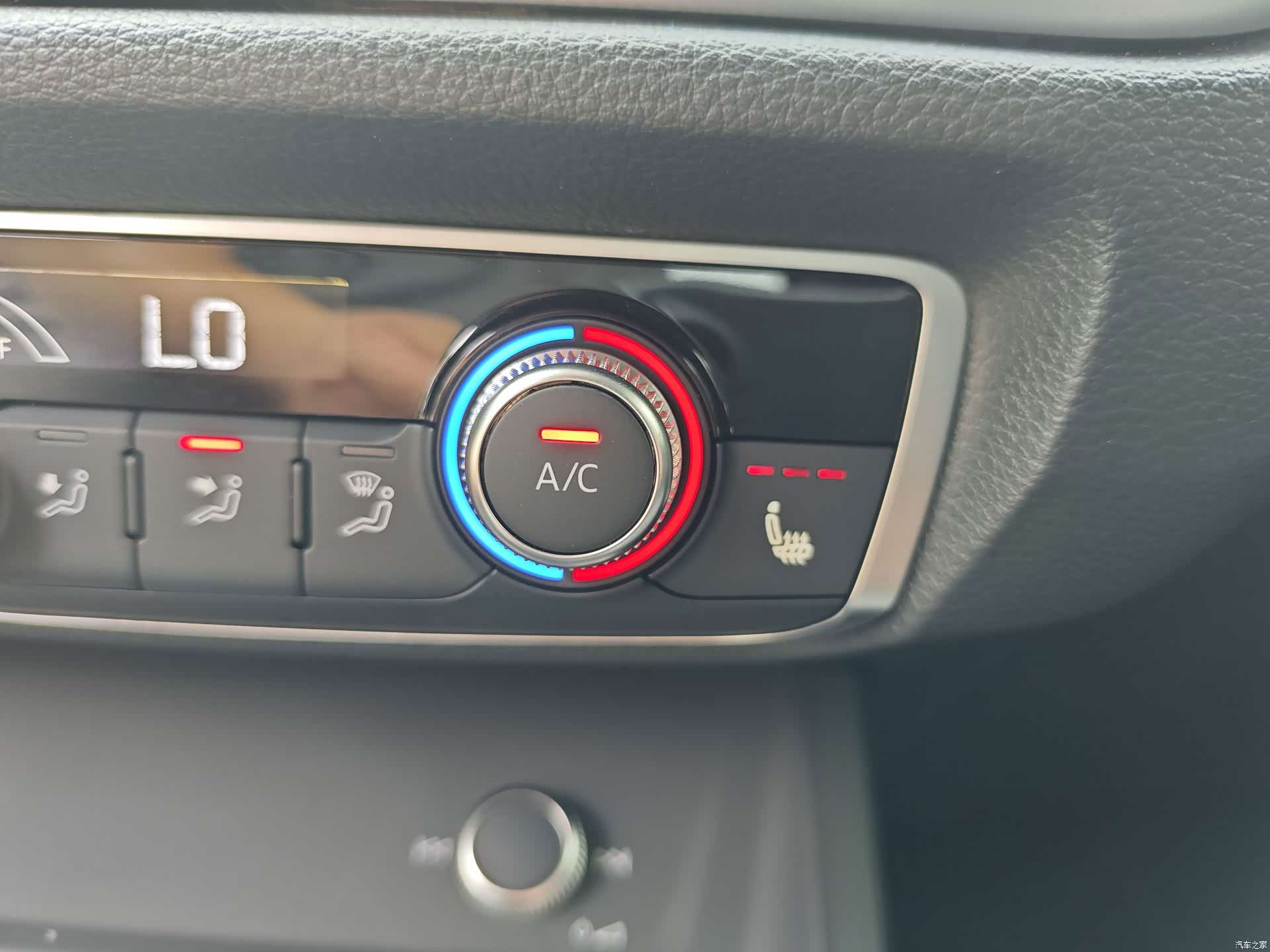 Audi Q3, 2022 13