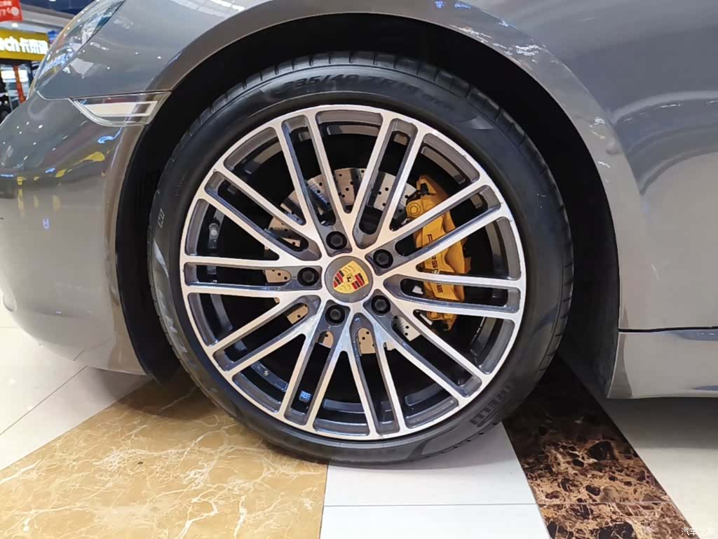 Porsche Cayman, 2021 23