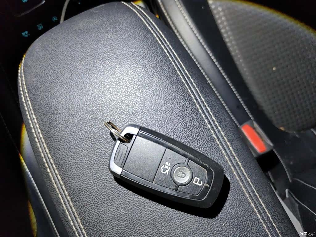 Ford Focus, 2020 12