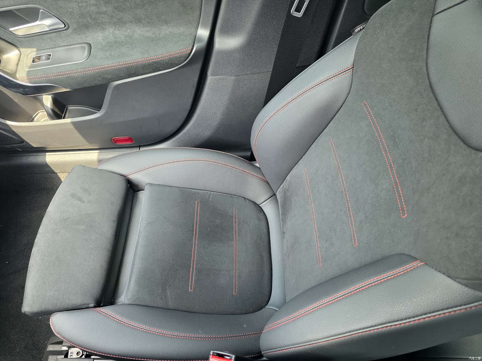 Mercedes-Benz CLA, 2025 25
