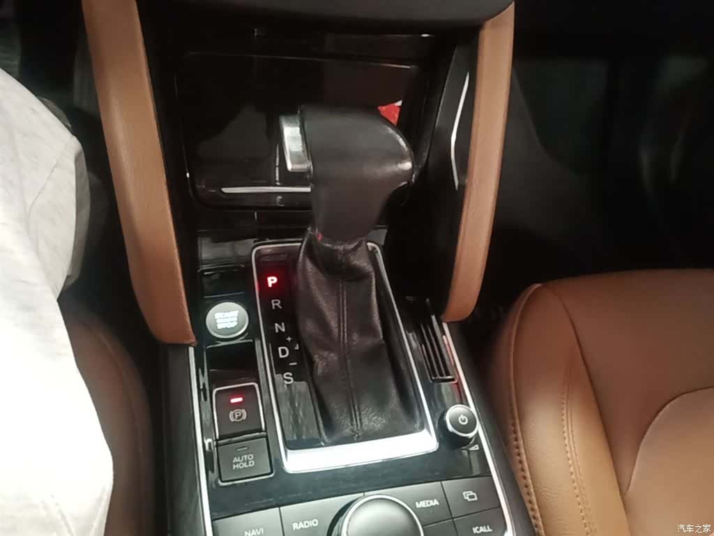 Borgward BX7, 2017 14