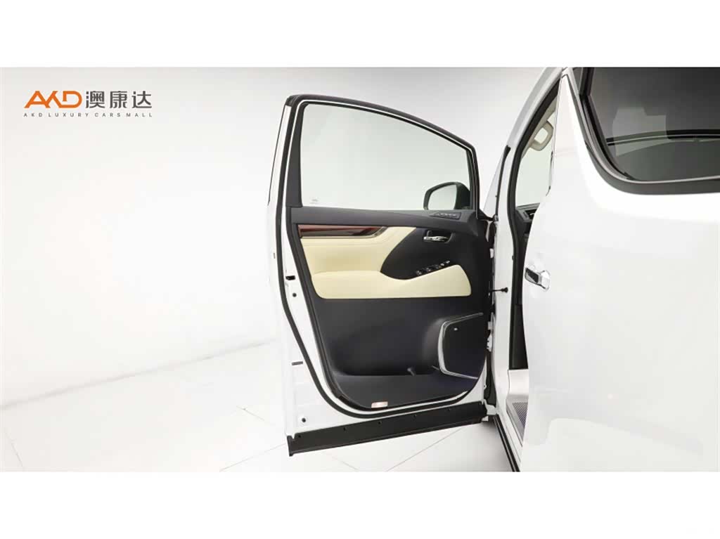 Toyota Alphard, 2016 11