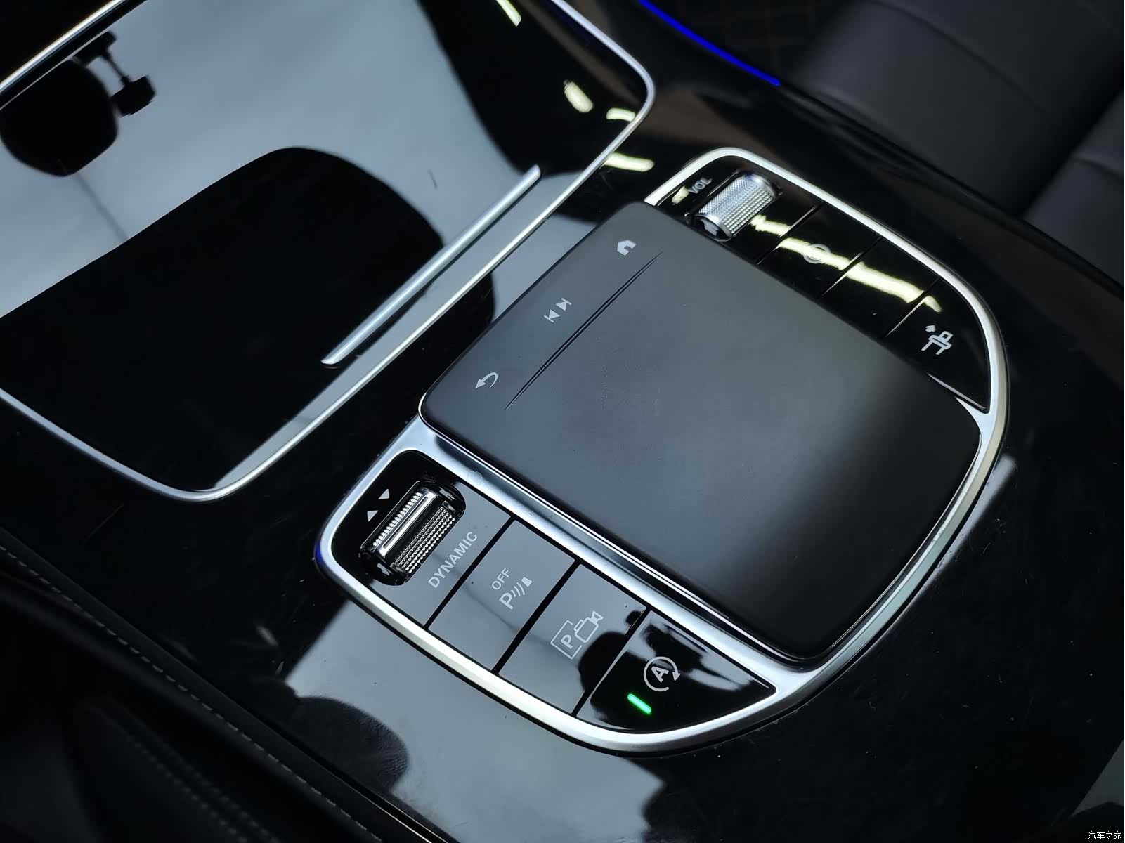 Mercedes-Benz E-Class, 2023 18