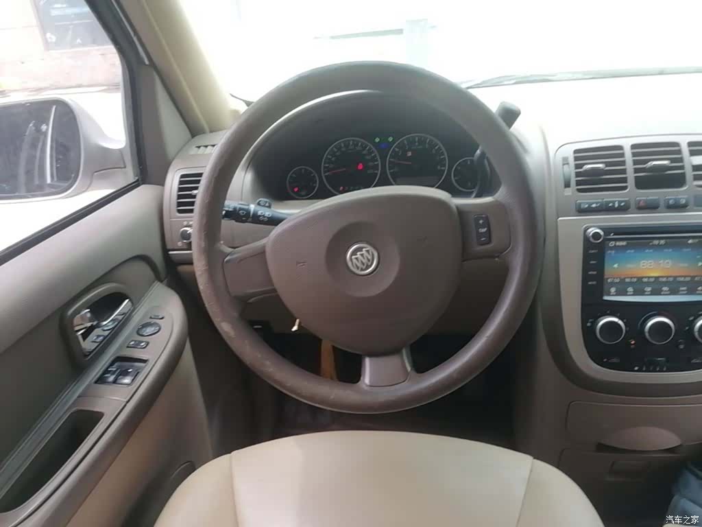 Buick GL8, 2016 11