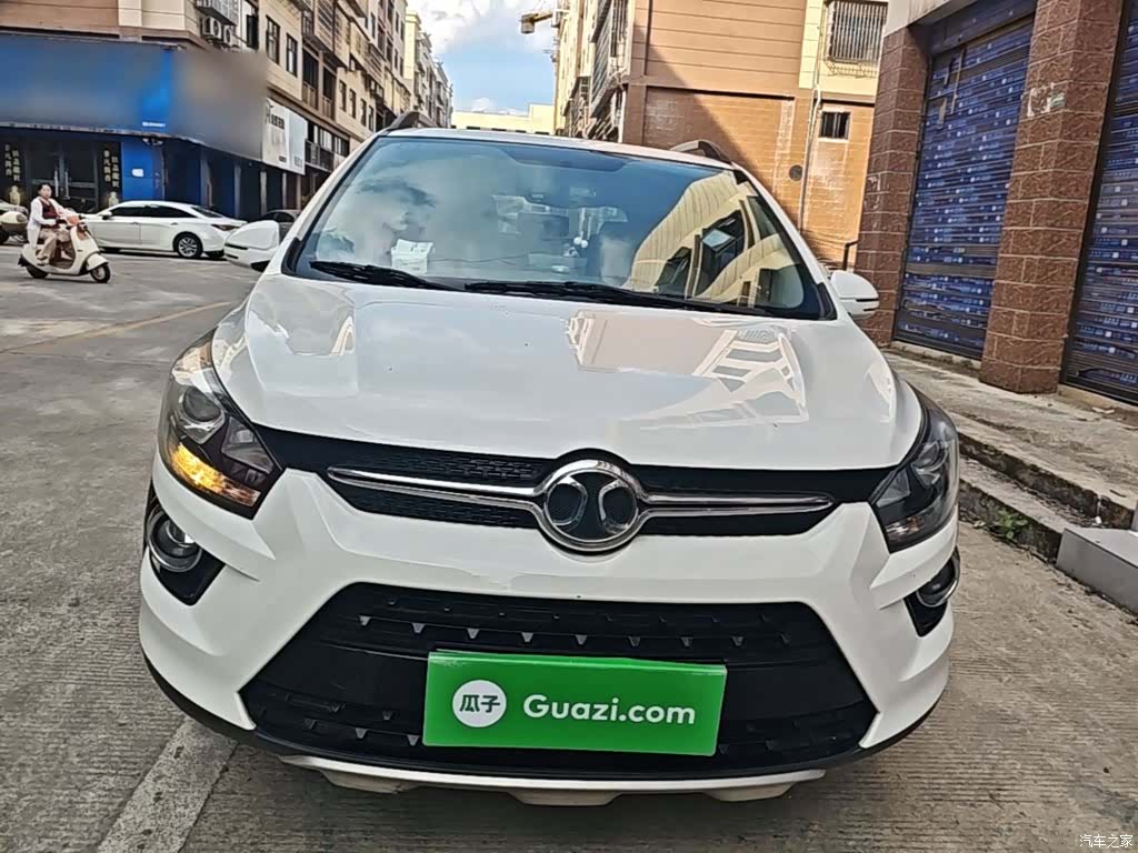 BAIC X25, 2016 3
