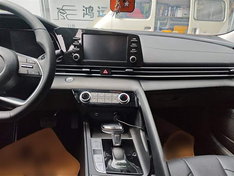 Hyundai Elantra Hyundai Elantra