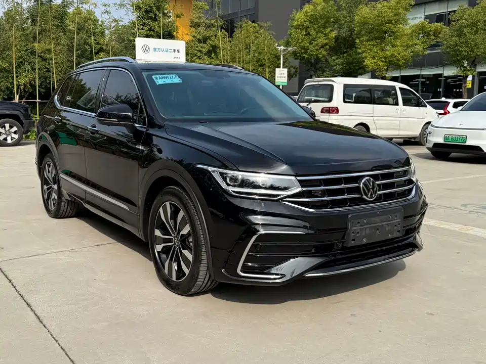 Volkswagen Tiguan L