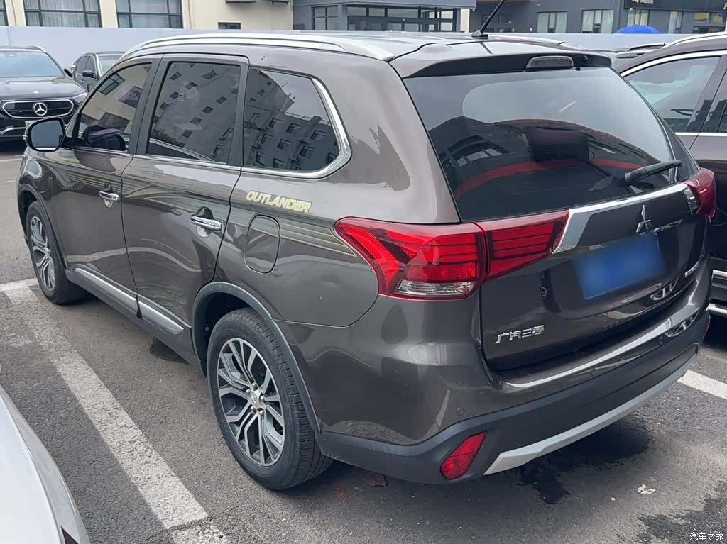 Mitsubishi Outlander, 2017 11