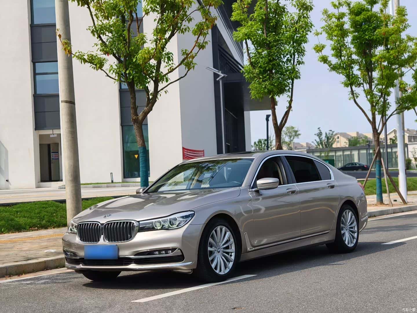 BMW 7 Series, 2018 1
