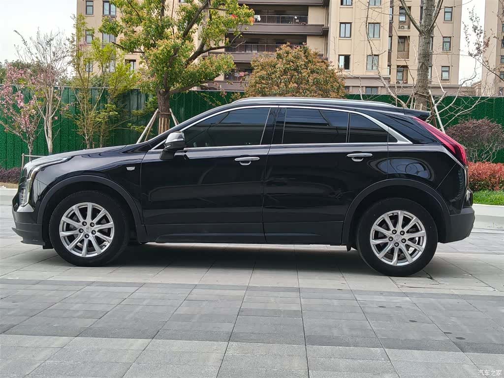 Cadillac XT4, 2019 3