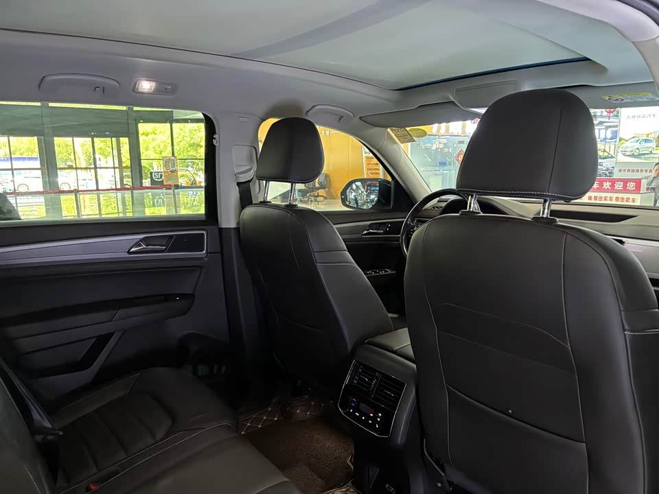 Volkswagen Tourang